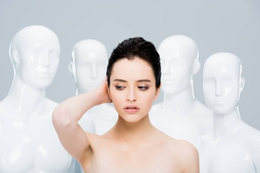 Bias nella traduzione automatica: quando l'AI riflette i pregiudizi umani